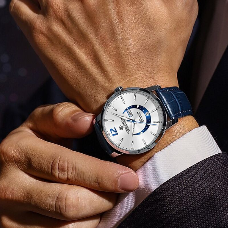 Prentice™ Elegant klocka med Månfas
